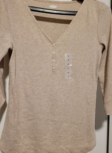 *SOLD* NEW w/tag v neck thermal 3/4 sleeve